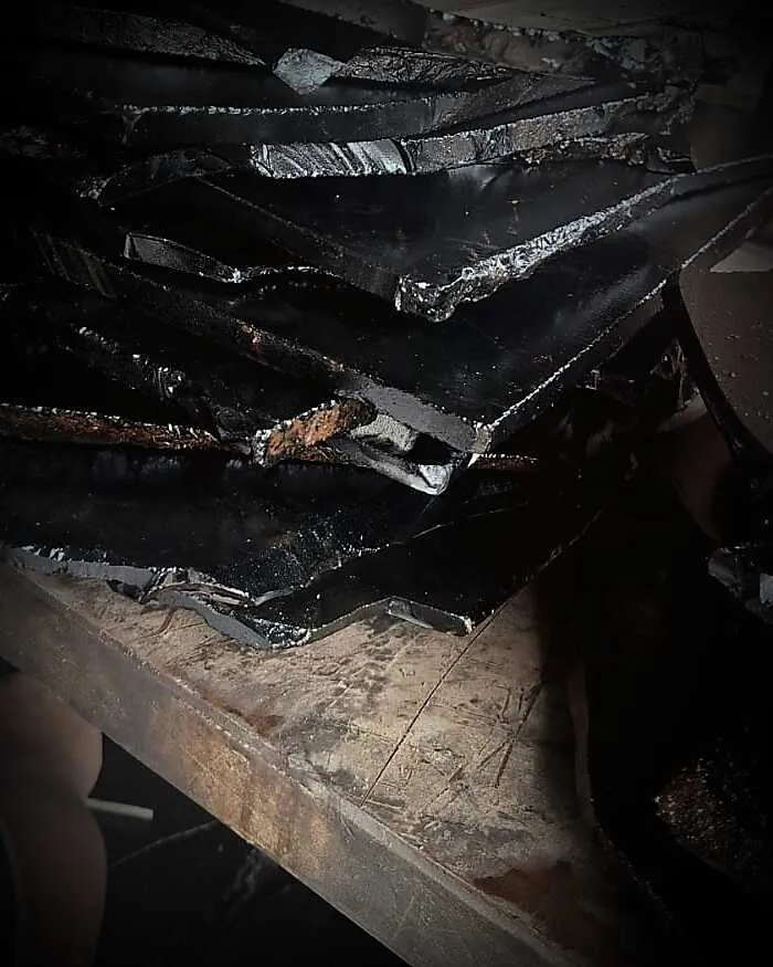 The prepared sheets — Cut and processed, the sheets are ready to become mirrors.